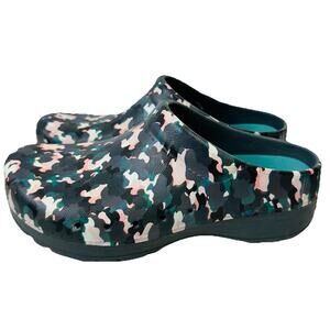 8257 Dansko Womens Kane Molded Camo EVA Clog Size 38 EU 7.5-8 US